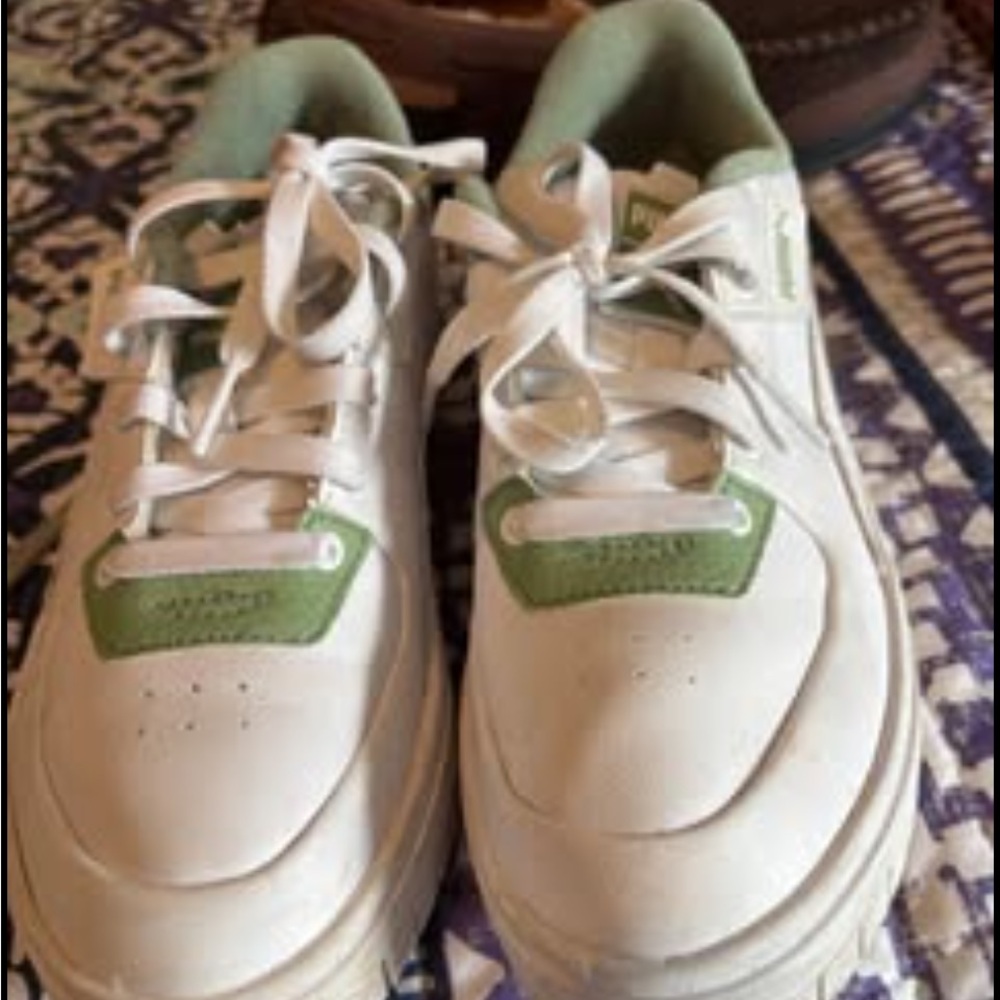 Puma White and Green Women's Athletic Sneakers
